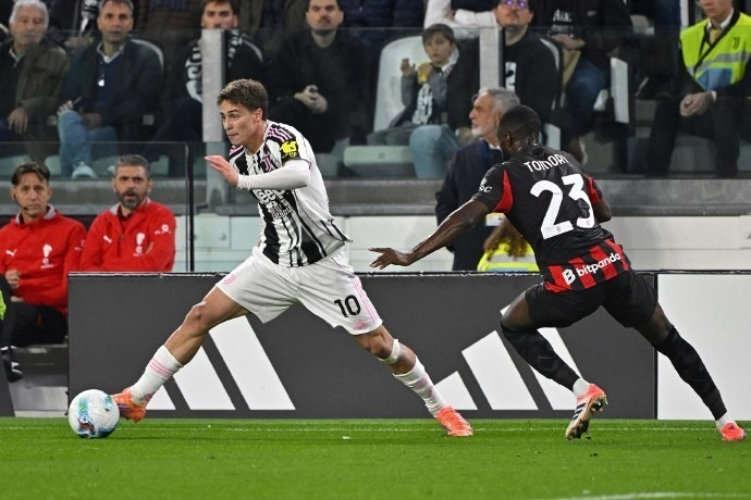 无悬念？中超官方第30轮最佳候选：上演大四喜的法比奥领衔（中超第30轮最佳候选公布：法比奥大四喜领跑）