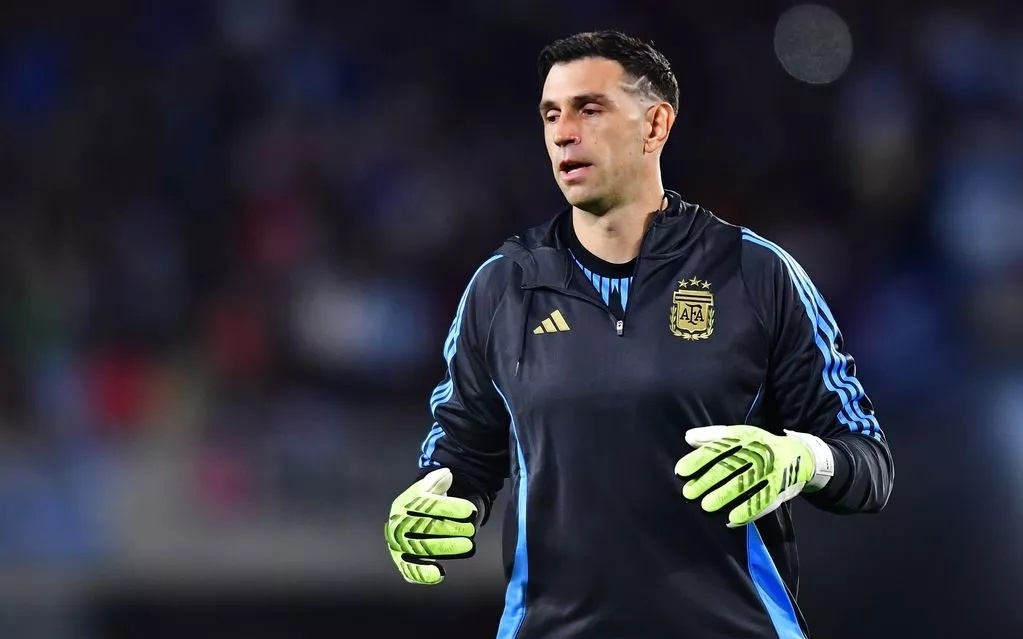 张外龙：向余望是中国足球未来的重要资源，我曾帮他重建信心