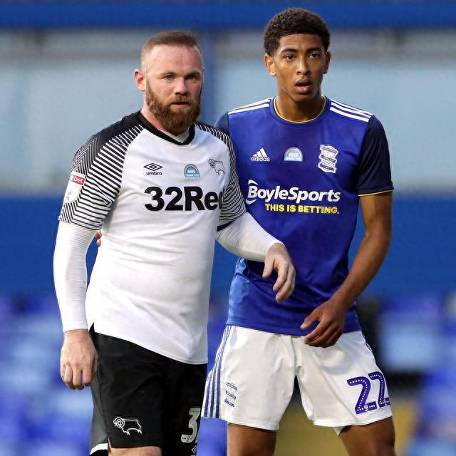 记者：拜仁即将签下17岁的厄瓜多尔中卫奥拉亚