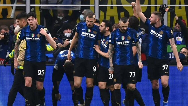 欧冠师徒对决首演，皇马主场迎战曼城（欧冠首度上演师徒之战：皇马主场迎战曼城）