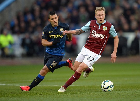 博主：国安明天中午12点40分抵达北京，欢迎球迷接机