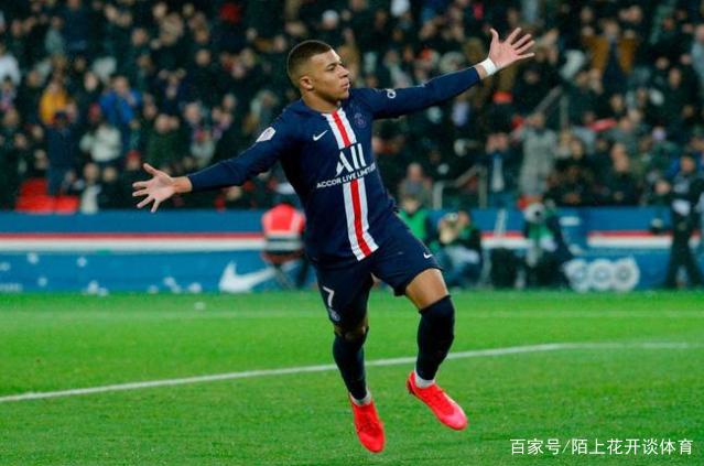 莱万传记：巴萨曾要求停止进球，不然需付给拜仁250万奖金