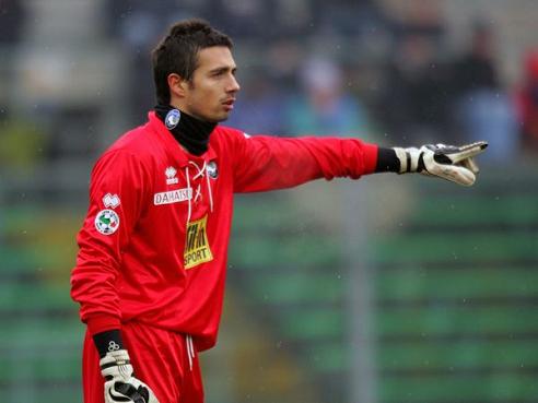 武汉三镇再度展现强队实力