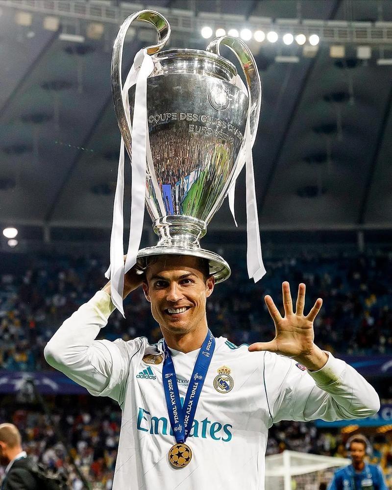 德甲霸主制造惨案，13轮12胜，凯恩踢疯了：替补轰入3球（德甲豪门再现碾压，13轮12胜，凯恩替补上演帽子戏法）