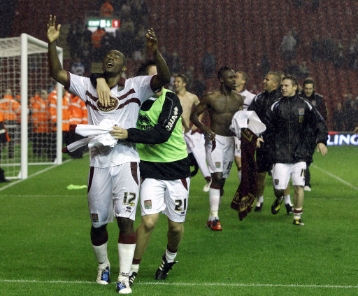 非洲杯首轮回顾：传统强队均取胜，12场攻入29球&仅1平（非洲杯首轮综述：豪强全取三分，12战29球仅1平）