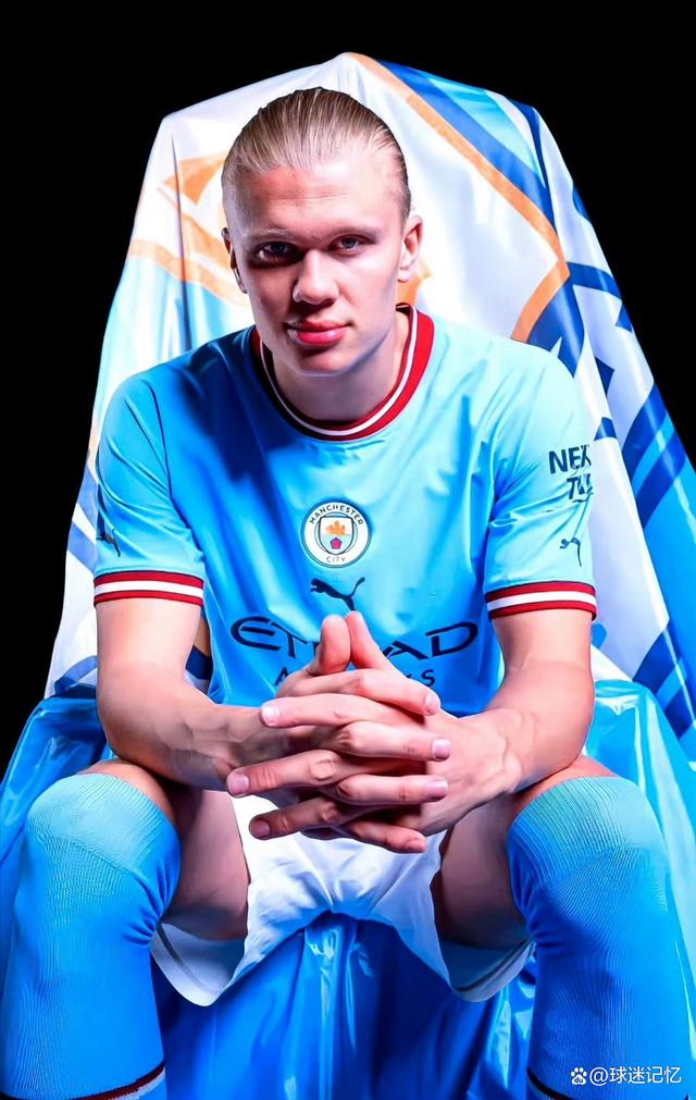 范佩西：温格是我的足球教父；弗格森的管理能力让人惊叹（范佩西：温格是我足球生涯的导师，弗格森的管理才华令人叹服）